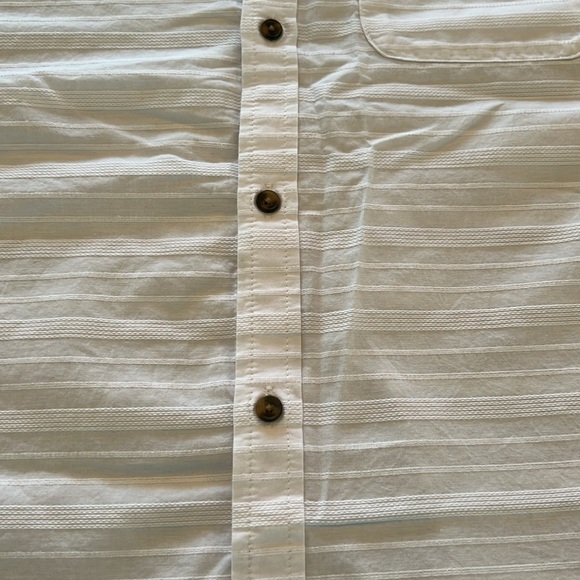 Old Navy White short sleeve button down XXL - Picture 12 of 12